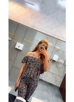 Webshow With Genuine Ruhani - एस्कॉर्ट in Mumbai Photo 3 of 11