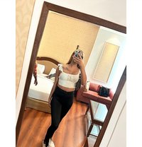 Webshow With Genuine Ruhani - एस्कॉर्ट in Mumbai