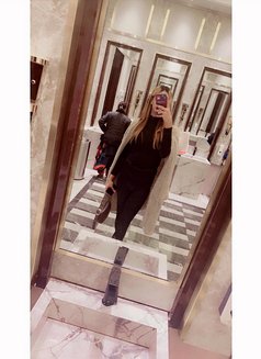 Webshow With Genuine Ruhani - एस्कॉर्ट in Mumbai Photo 10 of 11