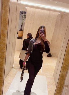 Webshow With Genuine Ruhani - एस्कॉर्ट in Mumbai Photo 11 of 11