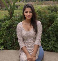 Pooja Joshi - एस्कॉर्ट in Bangalore