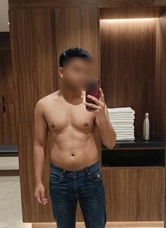 Rohan - Male escort in New Delhi Photo 4 of 5