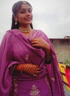 Ruhirashtogi - escort in Mumbai Photo 1 of 2