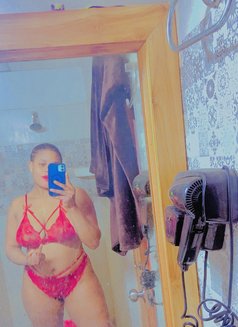 Trecy - escort in Noida Photo 2 of 5