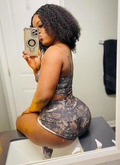 Anna - एस्कॉर्ट in Bangalore Photo 2 of 2