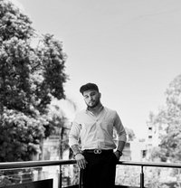 Dvm - Male एस्कॉर्ट in Ahmedabad