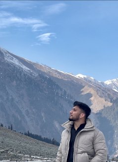 Dvm - Male एस्कॉर्ट in Ahmedabad Photo 4 of 10