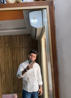 Dvm - Male एस्कॉर्ट in Ahmedabad Photo 6 of 10