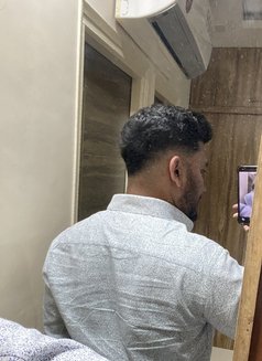 Dvm - Male एस्कॉर्ट in Ahmedabad Photo 8 of 10