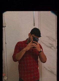 40mins 1round 6ft Escort - Male ఎస్కార్ట్ in New Delhi Photo 1 of 3