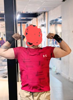 Viraj - Male massage in Mumbai Photo 3 of 15