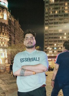Viraj - Male massage in Mumbai Photo 8 of 15