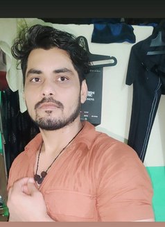 Viraj - Male massage in Mumbai Photo 12 of 15