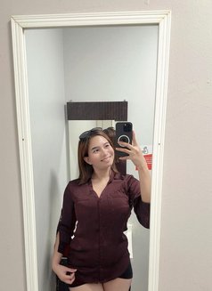 Duangkamol - எஸ்கார்ட் in Kolkata Photo 1 of 5