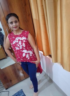 Anika - एस्कॉर्ट in Bhopal Photo 2 of 3