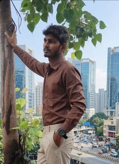 Master Surya - Male escort in Hyderabad Photo 2 of 3
