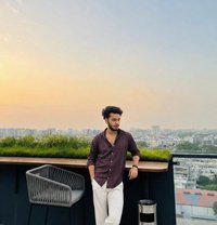 Ayush Singh - Male एस्कॉर्ट in Indore