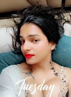 Deepika Deepu - Transsexual एस्कॉर्ट in Hyderabad Photo 3 of 6