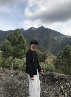 Roan - 6'1 | Juicy cock | Delhi NCR - Male escort in New Delhi Photo 2 of 5