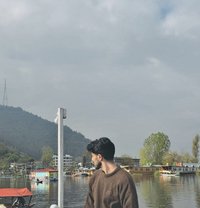 Roan - 6'1 | Juicy cock | Delhi NCR - Male escort in New Delhi