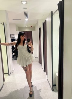 Lady May - dominatrix in Mumbai Photo 6 of 7