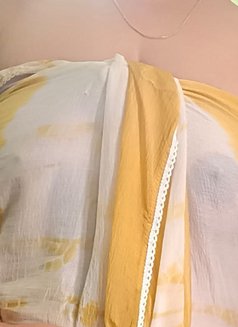 Shahana - এস্কর্ট in Kochi Photo 4 of 4