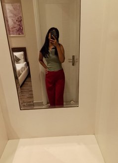 Ruchika Cam & Real Meet - escort in New Delhi Photo 4 of 5