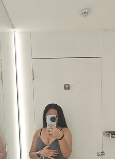 Soni Sharma - এস্কর্ট in New Delhi Photo 1 of 3