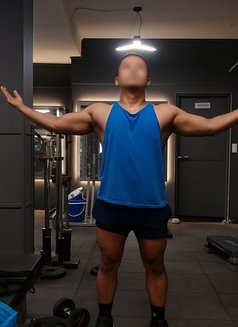 Abhi - Male மசாஜ் in New Delhi Photo 2 of 2