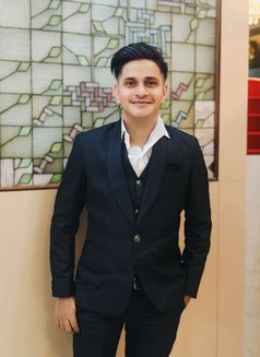 TOP FOR EVERYONE. - Male escort in Mumbai Photo 1 of 5