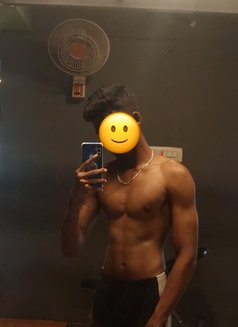 Pravn - Male এস্কর্ট in Chennai Photo 1 of 3