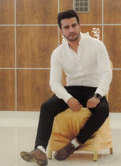 Akashmrleo - Male escort in Bangalore Photo 2 of 6