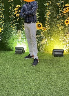 Nik - Male எஸ்கார்ட் in Surat Photo 2 of 2