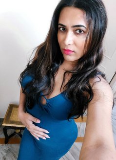 Pearly - Transsexual escort in Bangalore Photo 2 of 7