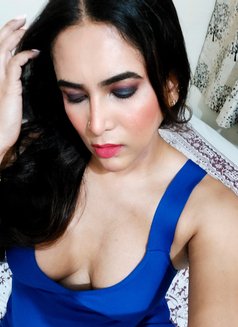 Pearly - Transsexual escort in Bangalore Photo 7 of 7