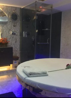 Russian Escort in Vasant Kunj - एस्कॉर्ट in New Delhi Photo 8 of 13