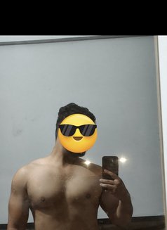 Topperc - Male escort in Navi Mumbai Photo 2 of 3