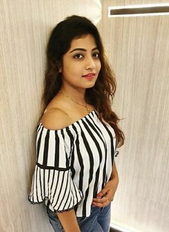 Priya - এস্কর্ট in Bangalore Photo 1 of 1