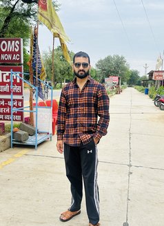 Lucky - Male escort in New Delhi Photo 3 of 4