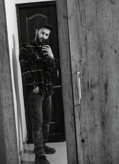 John Martin - Male एस्कॉर्ट in New Delhi Photo 2 of 4