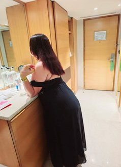 South Indian Actress Models Available - escort in Hyderabad Photo 3 of 13