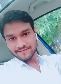 Rohit - Male యాక్టర్ in Surat Photo 2 of 2