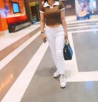Anshika - escort in Noida