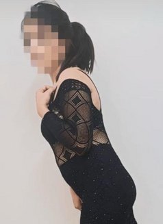 Tanya Cam & Real Meet - एस्कॉर्ट in New Delhi Photo 4 of 4