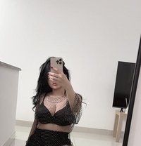 Russian Escorts in the Park Hotel Delhi - एस्कॉर्ट in New Delhi