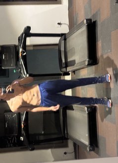 Meet - Male escort in Mumbai Photo 1 of 3