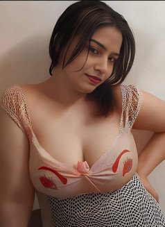 Radhika Escort Service - எஸ்கார்ட் in New Delhi Photo 2 of 2