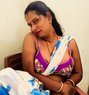 Viji - Transsexual escort in Chennai Photo 1 of 6