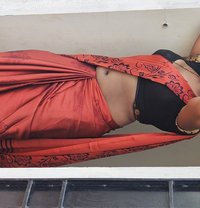 Viji - Transsexual escort in Chennai