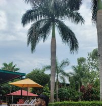 Parrybee - Male escort in New Delhi